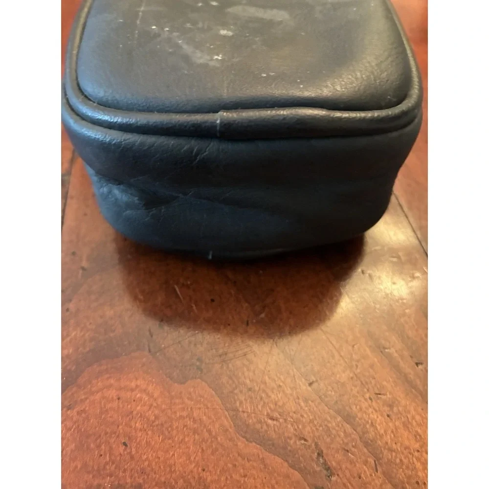 Vintage Next Tech Universal Transport‎ Black Camera Bag